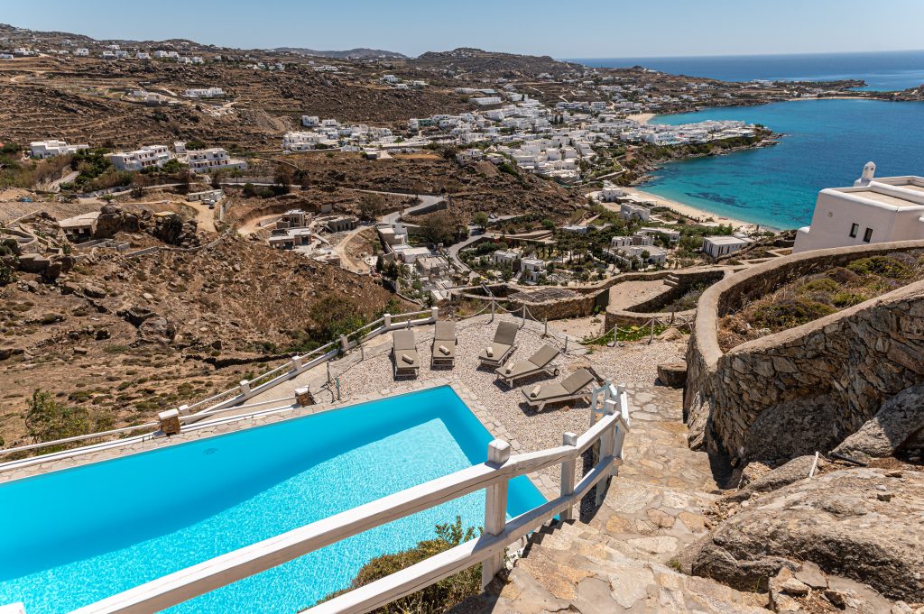 Villa Thule in Psarou-mykonos available for rent by Presidence