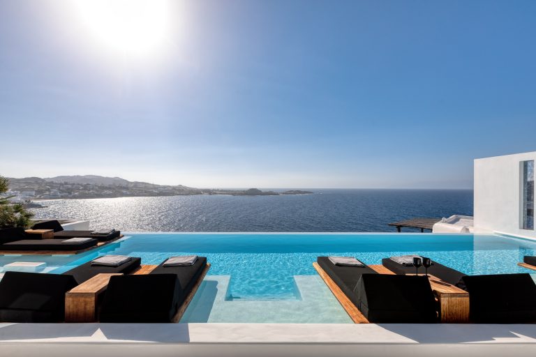 Villa Azurite in Mykonos, Psarou available by Presidence