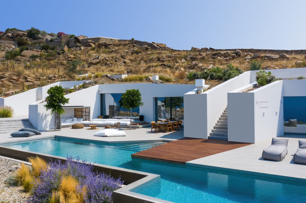 Villa Halcyon in Tourlos-mykonos available for rent by Presidence