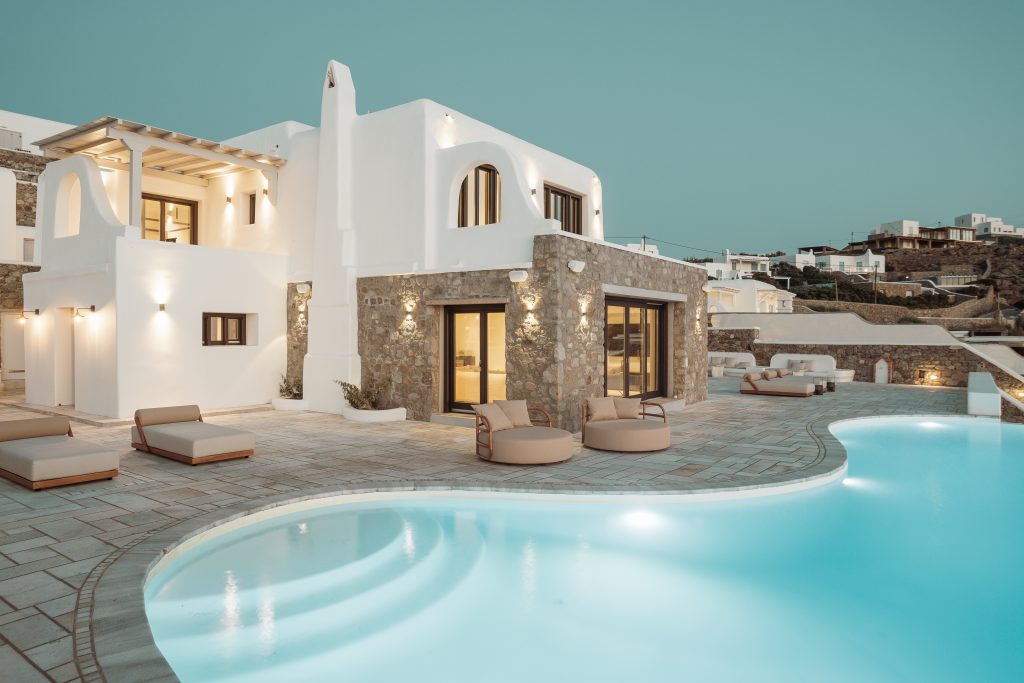 Villa Luxum in Aleomandra-mykonos available for rent by Presidence