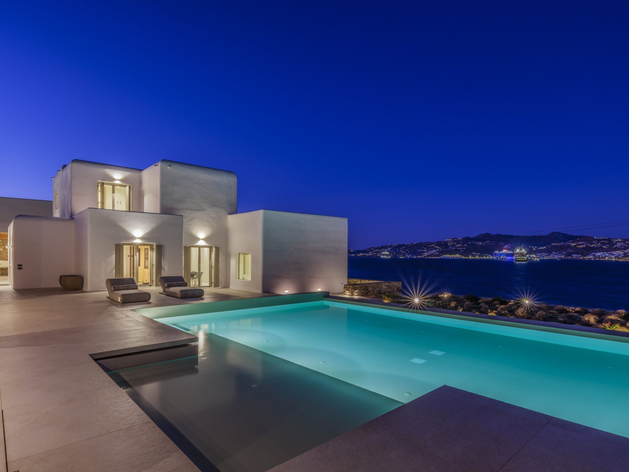 Villa Meer in Kanalia-mykonos available for rent by Presidence