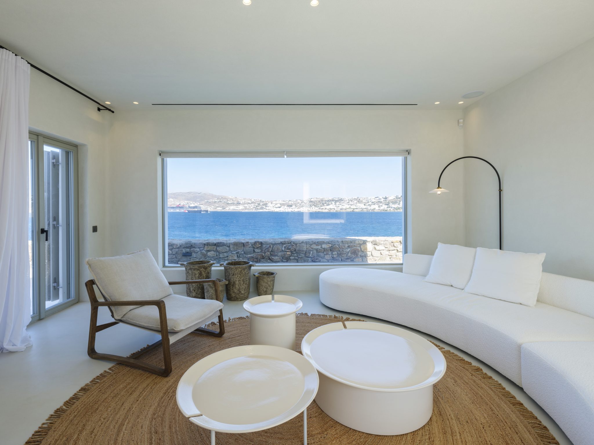 Villa Meer in Kanalia-mykonos available for rent by Presidence