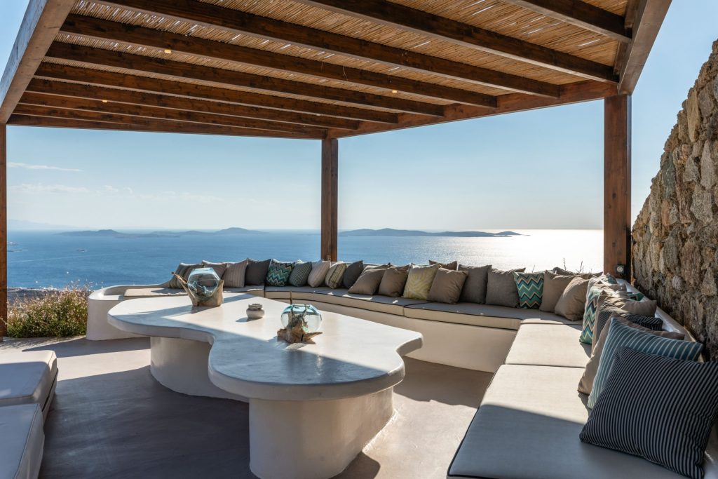 Villa Hédoniste in Fanari-mykonos available for rent by Presidence
