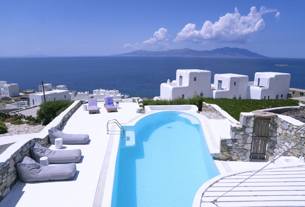 Villa Ember in Pouli-mykonos available for rent by Presidence