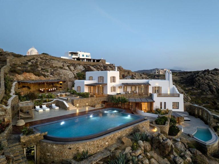 Villa Monticello in Kalo Livadi available by Presidence