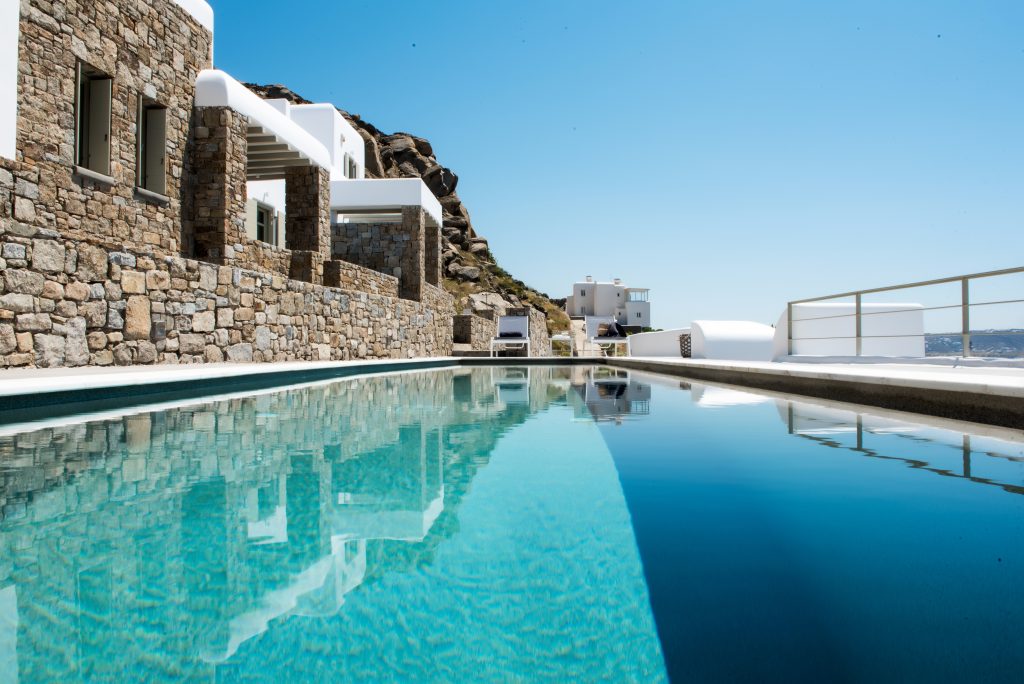 Villa Halkyon in Tourlos-mykonos available for rent by Presidence
