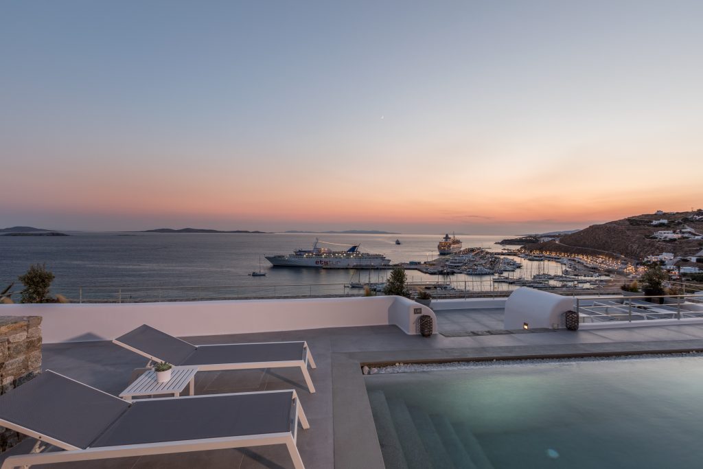 Villa Silk in Tourlos-mykonos available for rent by Presidence