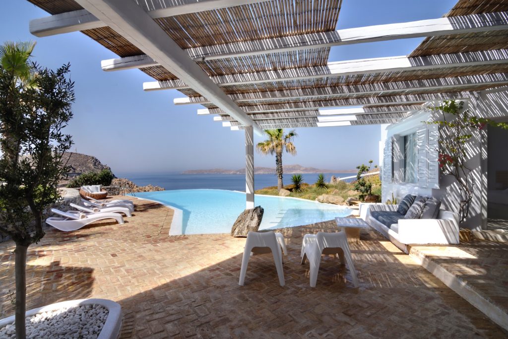 Villa Delos in Aleomandra-mykonos available for rent by Presidence