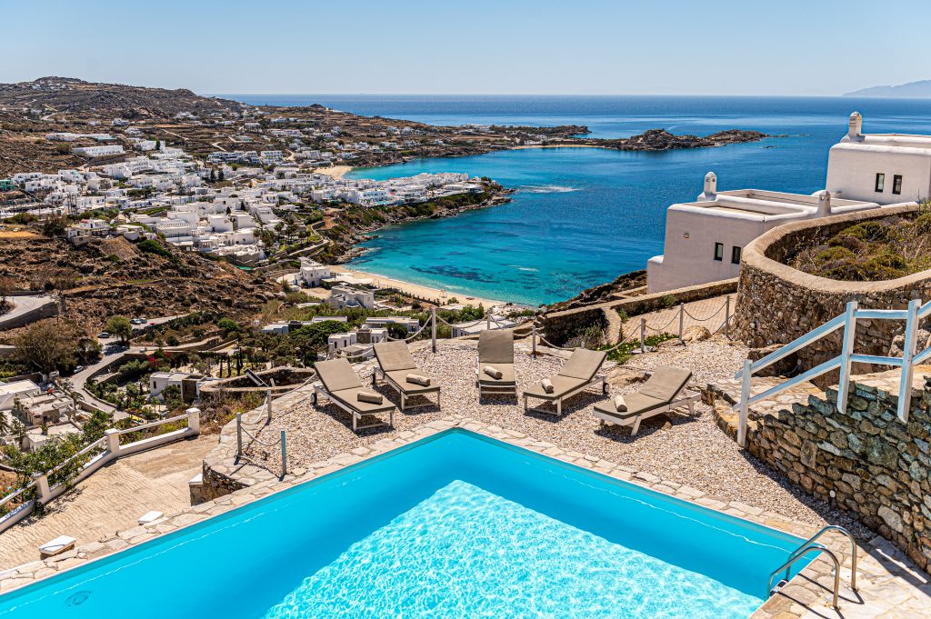 Villa Thule in Psarou-mykonos available for rent by Presidence