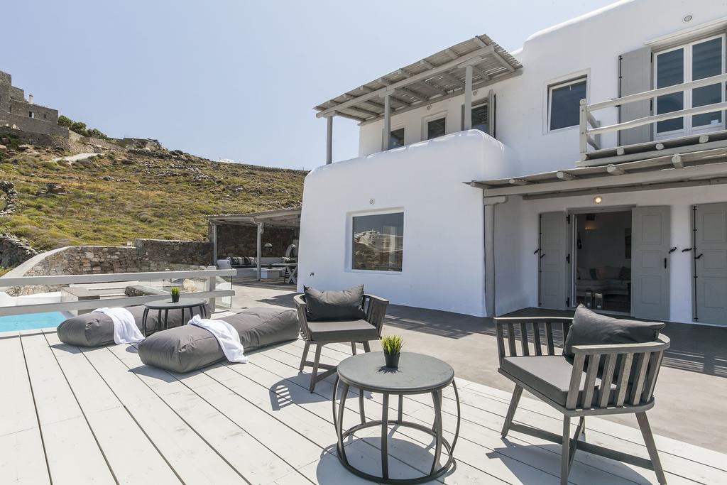 Villa Aoife in Kanalia-mykonos available for rent by Presidence