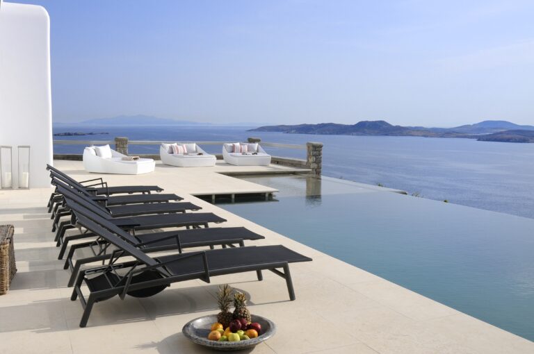 Sundara Complex in Mykonos, Pouli available by Presidence