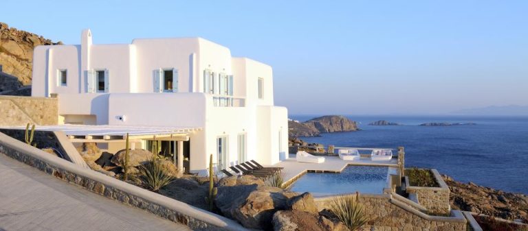 Villa Senvia in Mykonos, Pouli available by Presidence