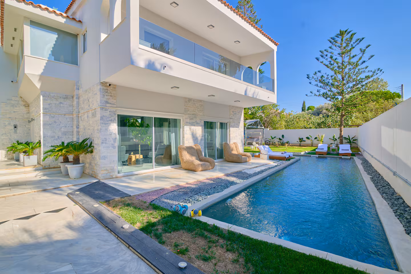 Athens Villa Victoria in Athens available by Presidence