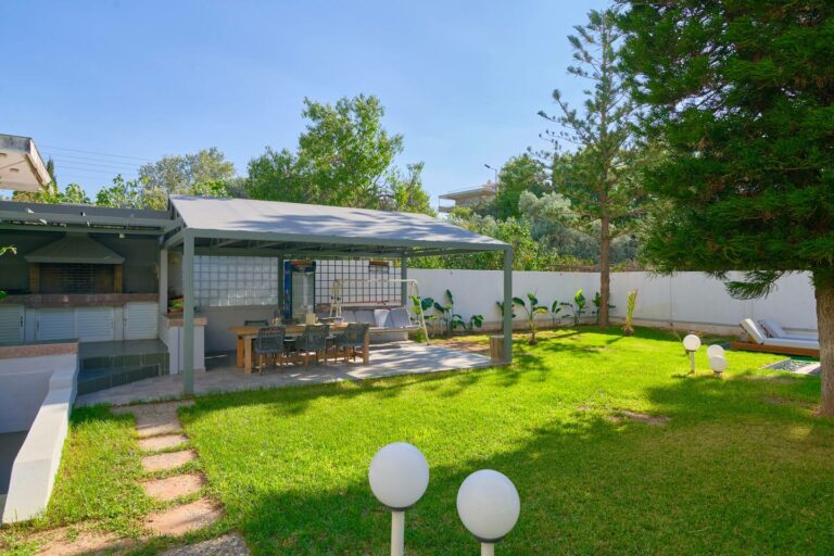 Athens Villa Victoria in Athens available by Presidence