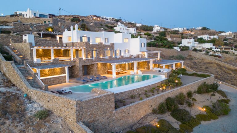 Villa Vistalon in Faros, Mykonos available by Presidence