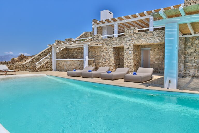 Villa Vistalon in Faros, Mykonos available by Presidence